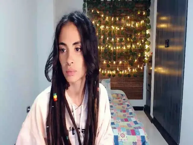 Live sex webcam photo for Luna__sparkly #260407399