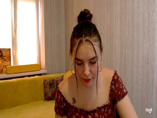 Live sex webcam photo for Quardiona #256968535