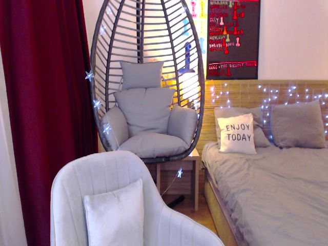 Live sex webcam photo for BonerrrDonor #262319208