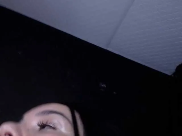 Live sex webcam photo for SexyDayanita #241142524