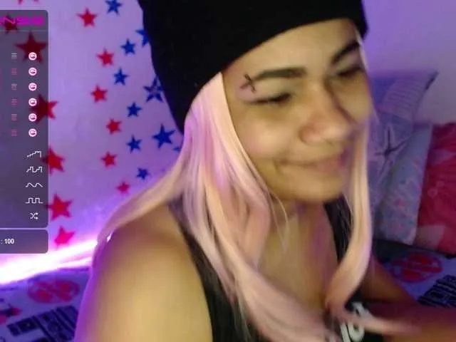 Live sex webcam photo for zoedirty #253329499