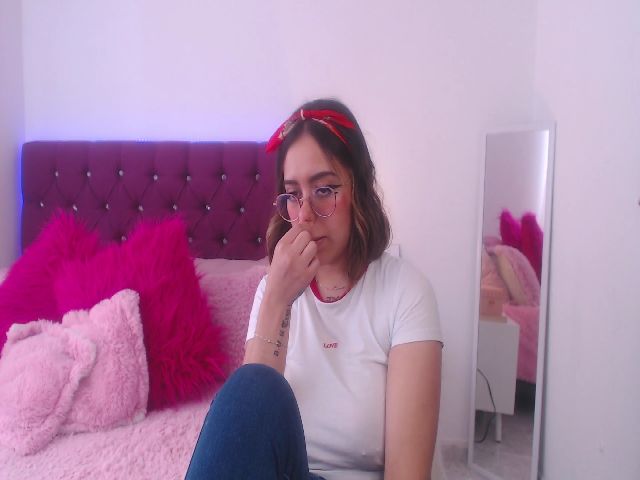 Live sex webcam photo for SamPuckett #256976294