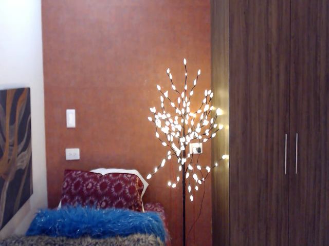 Live sex webcam photo for Forevermanu #255918993