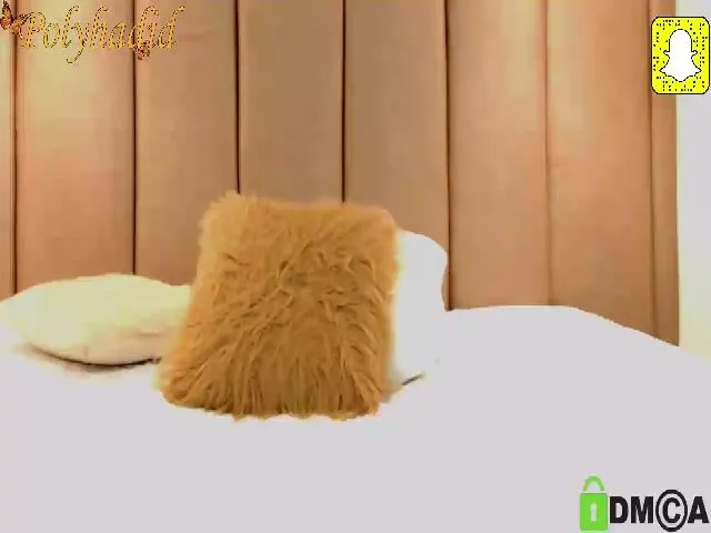 Live sex webcam photo for Polyhadid #254857393