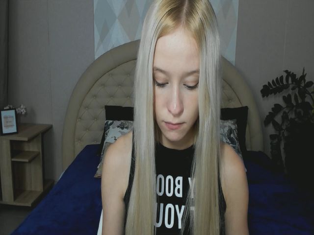 Live sex webcam photo for Tery_Hether #258880386