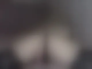 Live sex webcam photo for Emiliiaaa #240692038