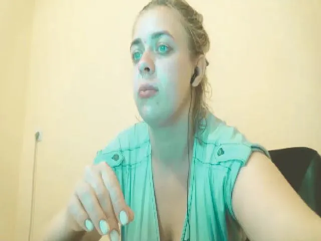 Live sex webcam photo for GoddessNika #253527607