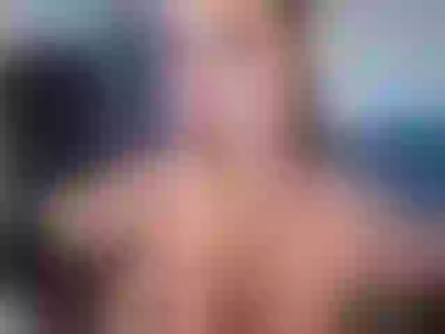 Live sex webcam photo for KatushaX #258400236