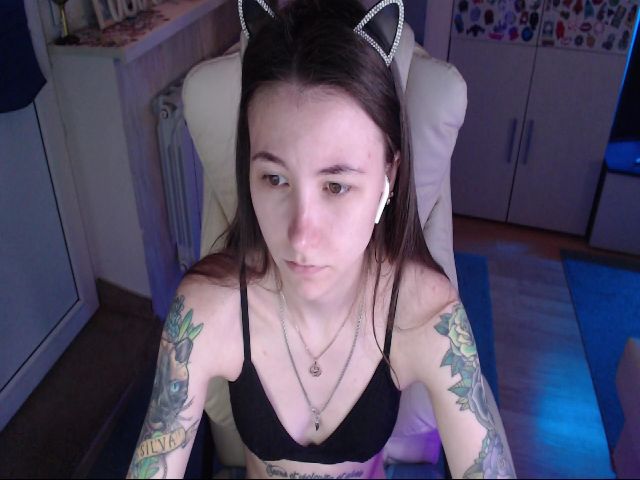 Live sex webcam photo for KeyshaLush #256788335