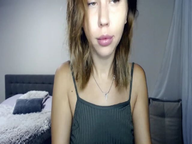 Live sex webcam photo for MiniDivaa #265199474