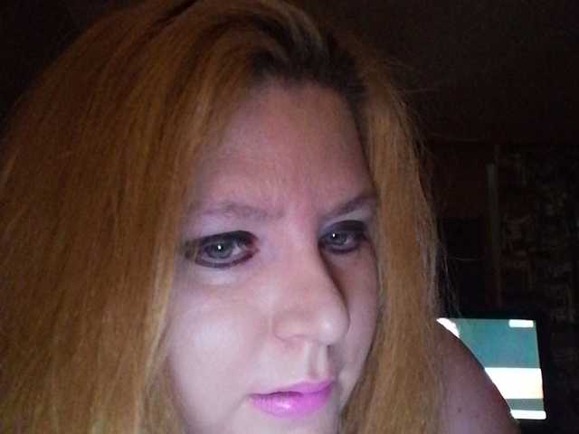 Live sex webcam photo for Lara551 #241308240