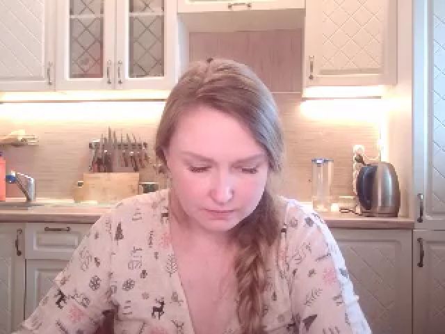 Live sex webcam photo for JaneGrey111 #256166809