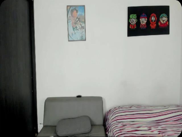 Live sex webcam photo for Anna_Weells #256574090