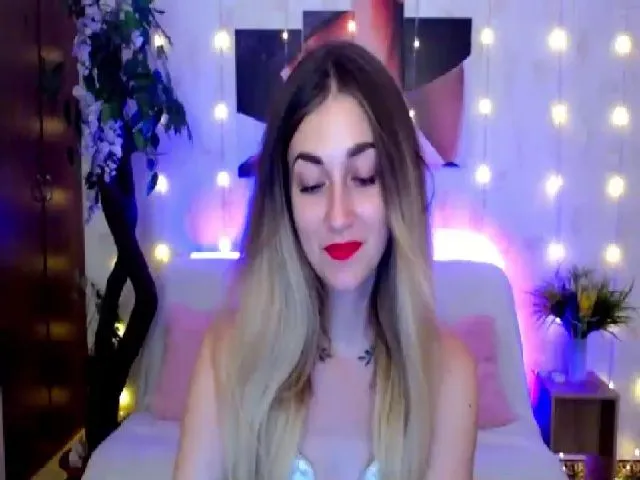 Live sex webcam photo for Lolly__Pop__ #262359916