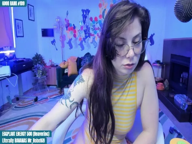 Live sex webcam photo for HempleyJones #261039398