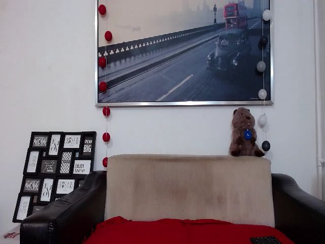 Live sex webcam photo for ElenaTroyy #256454052