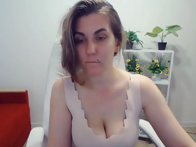 Live sex webcam photo for BabyL0ve #261935988