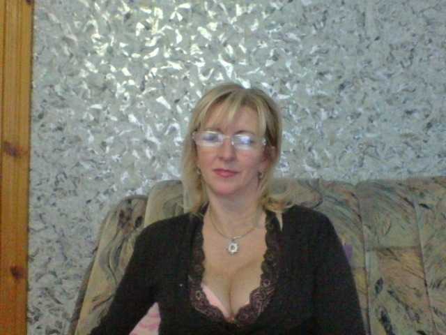 Live sex webcam photo for RoseQMagic #240989591