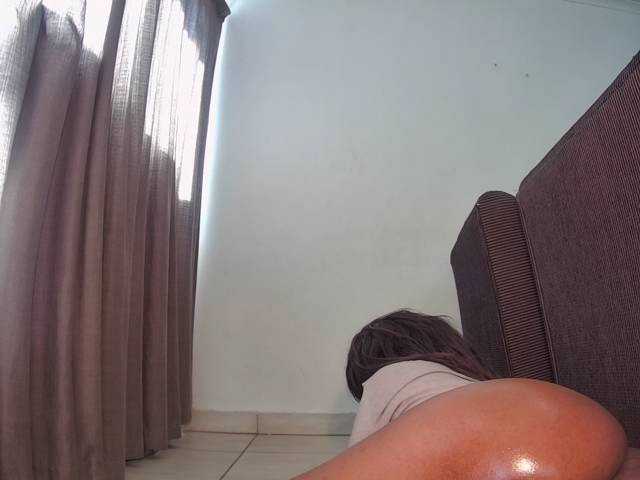 Live sex webcam photo for ebonysupegirl #249235676