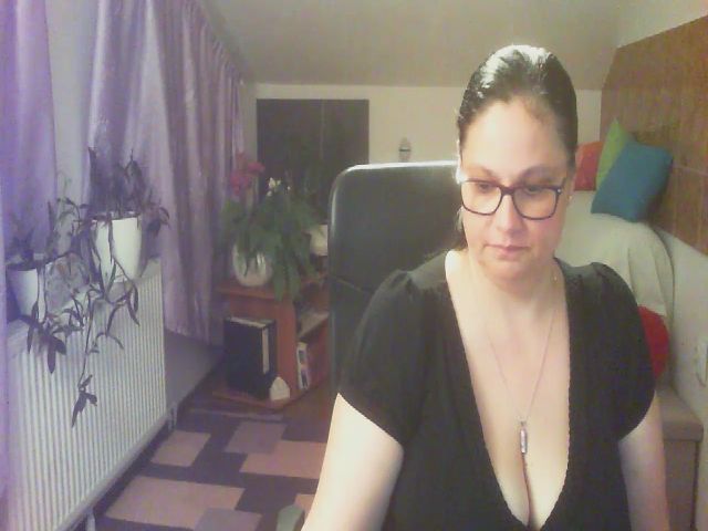 Live sex webcam photo for boosty4you #256479822