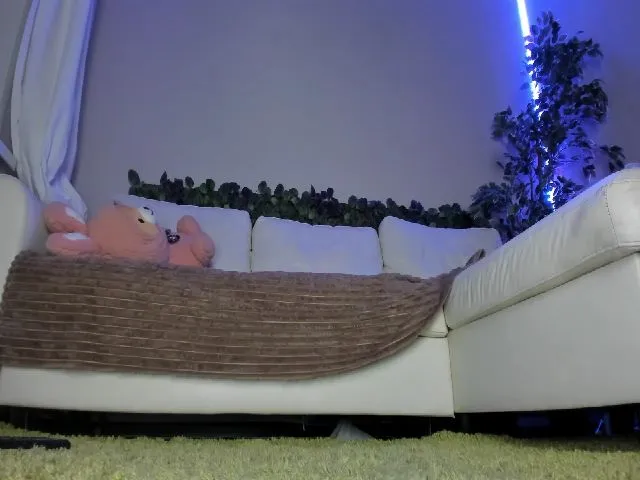 Live sex webcam photo for Littlewetgirl #258234203