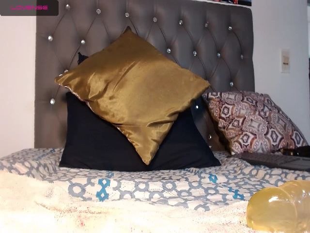 Live sex webcam photo for Spicysweet96 #252669210