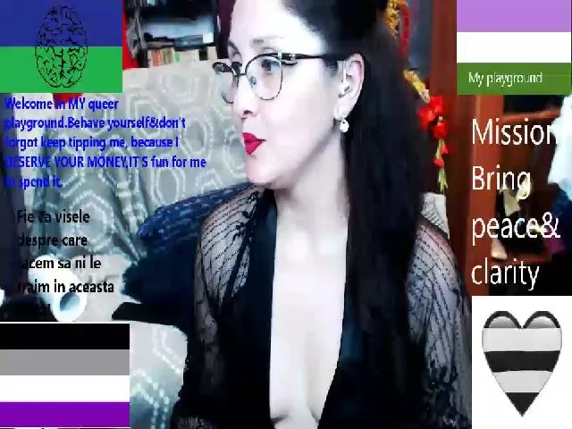 Live sex webcam photo for ImperatrizaS #253257596