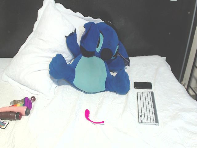 Live sex webcam photo for GiaElliot #254484131