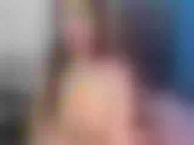 Live sex webcam photo for AngeelJones #252274971