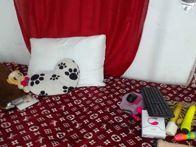 Live sex webcam photo for coraline07 #255254085