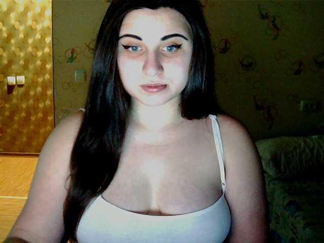 Live sex webcam photo for HollyXLily #241058400