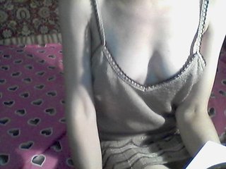 Live sex webcam photo for LorraineOSun #240588719