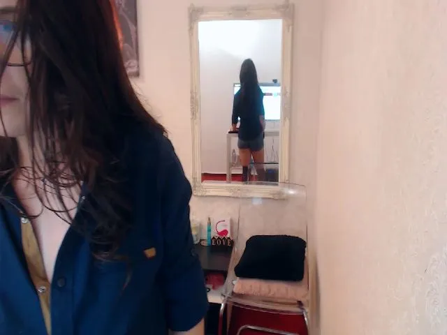 Live sex webcam photo for AlishaPacari #254322369