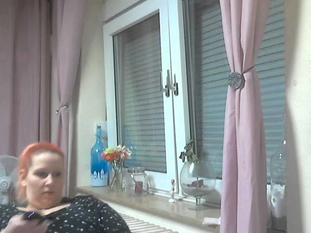 Live sex webcam photo for Mrs-Luder #287956091