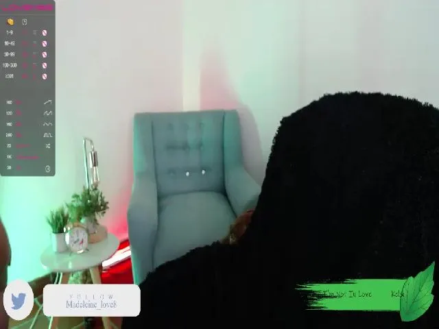 Live sex webcam photo for MadelinLove #259629806