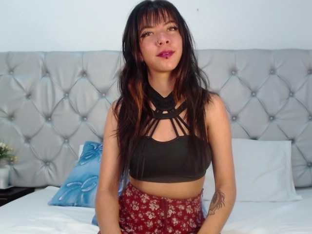 Live sex webcam photo for VALWALKER #255404219