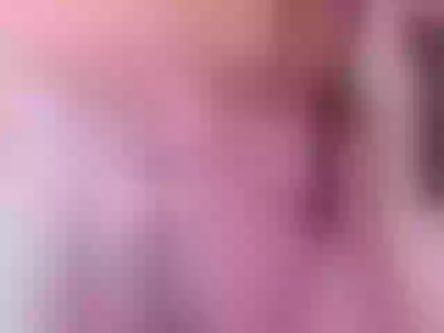 Live sex webcam photo for JenniferBomb #253157784