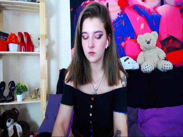 Live sex webcam photo for MargoQueency #262092280