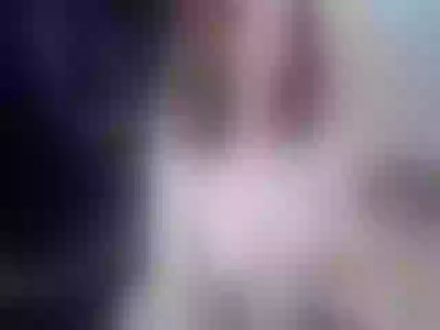 Live sex webcam photo for Ladybigsmile #260780754