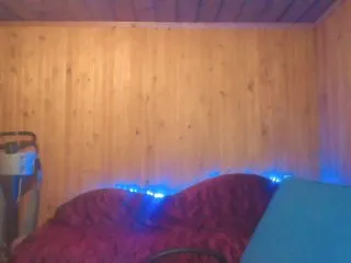 Live sex webcam photo for Ella-11 #240819393