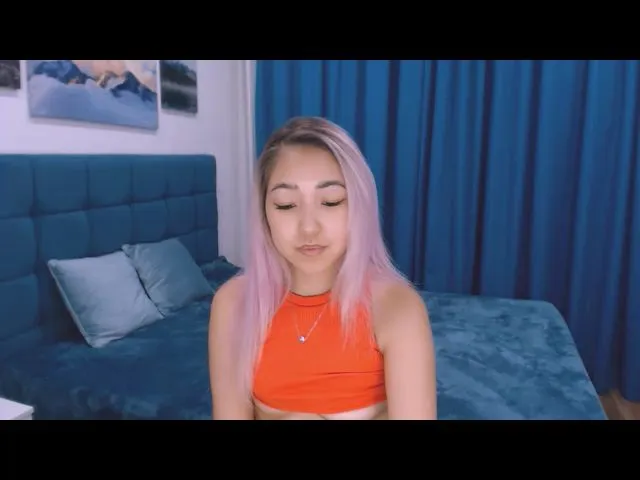 Live sex webcam photo for ArinaTigress #259158959