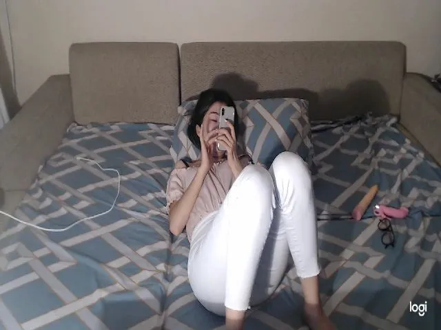 Live sex webcam photo for AsaGold #252431325