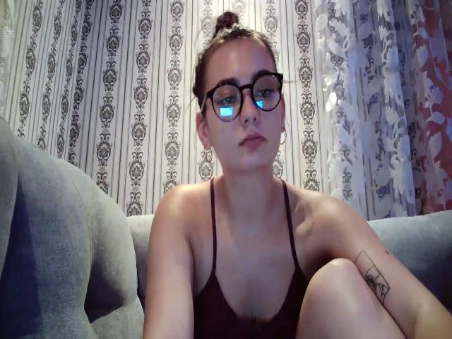 Live sex webcam photo for lolly_hollyy #252276391