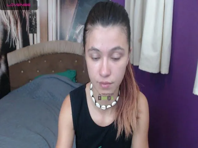 Live sex webcam photo for MisticaMissy #255532440