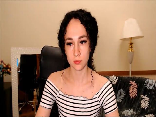 Live sex webcam photo for Space_Girly #264407616