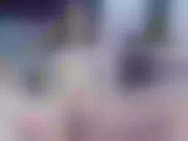 Live sex webcam photo for CarolineJames #249596299