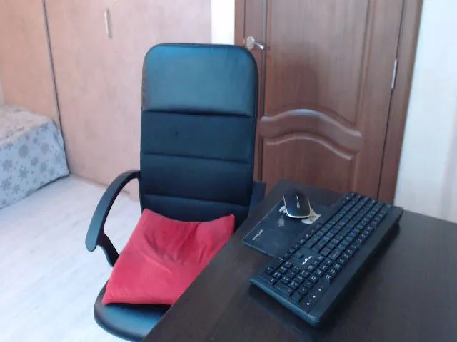 Live sex webcam photo for MisJulia #261456800
