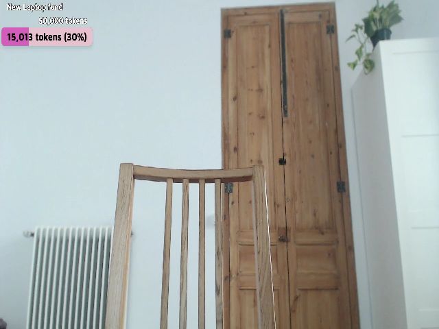 Live sex webcam photo for LolasPie #264811391