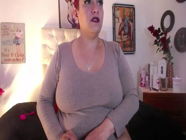 Live sex webcam photo for Summynov #259383128