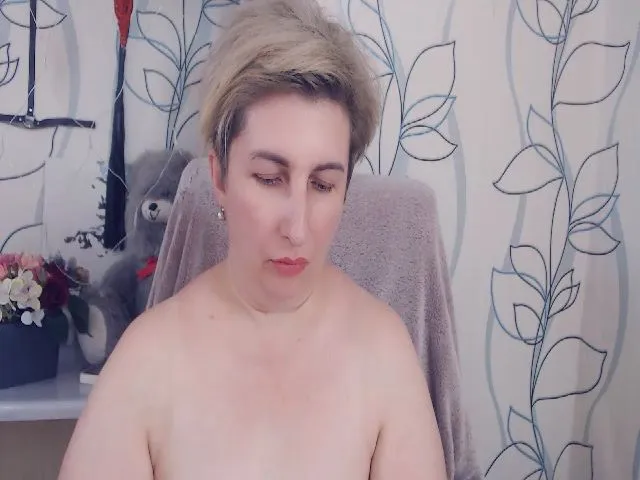 Live sex webcam photo for DepravedMadam #254077706